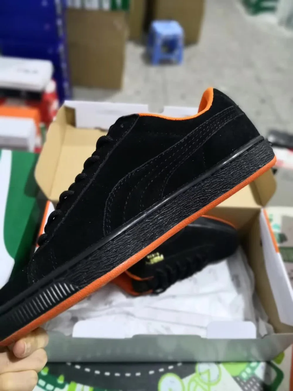 HOT PUMA FENTY Suede Cleated Creeper MEN AND Women's First Generation Classic Basket Suede Tone Simple Badminton Shoes 36-44 HOT PUMA FENTY Suede Cleated Creeper MEN AND Women's First Generation Classic Basket Suede Tone Simple Badminton Shoes 36-44