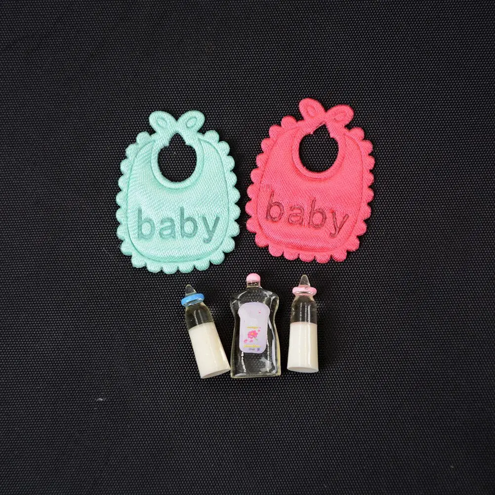 

Gift Shampoo Bibs Baby Bottles Set 1:12 Dolls House Miniature Nursery Accessory