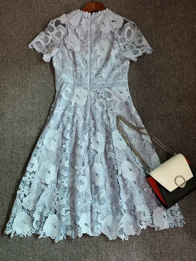 2019 New Elegant and Refined hollow hook flower design Waist slim Knee-Length Short Sleeve Dress Four Colors
