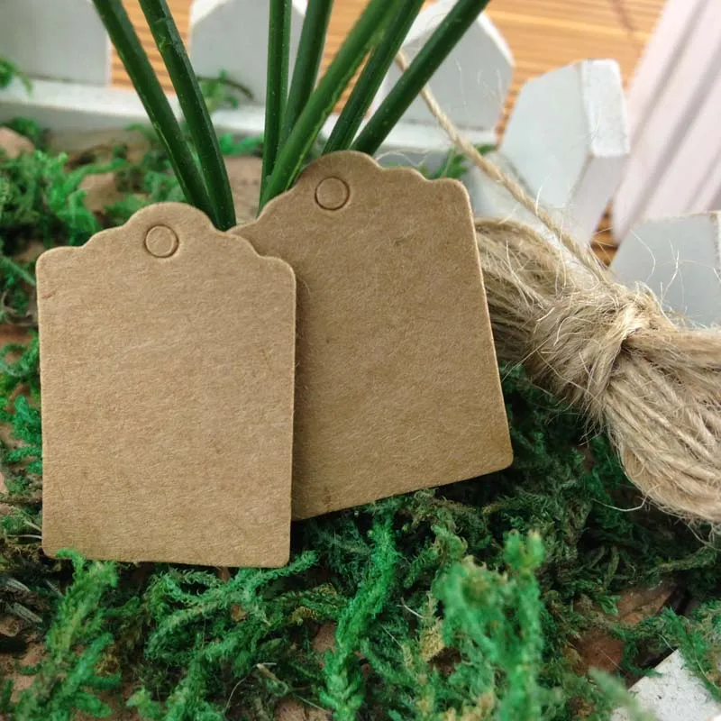 

2016 Newest 100X Brown Kraft Paper Tags Lace Scallop Head Label Luggage Wedding Note +String DIY Blank price Hang tag Kraft Gift