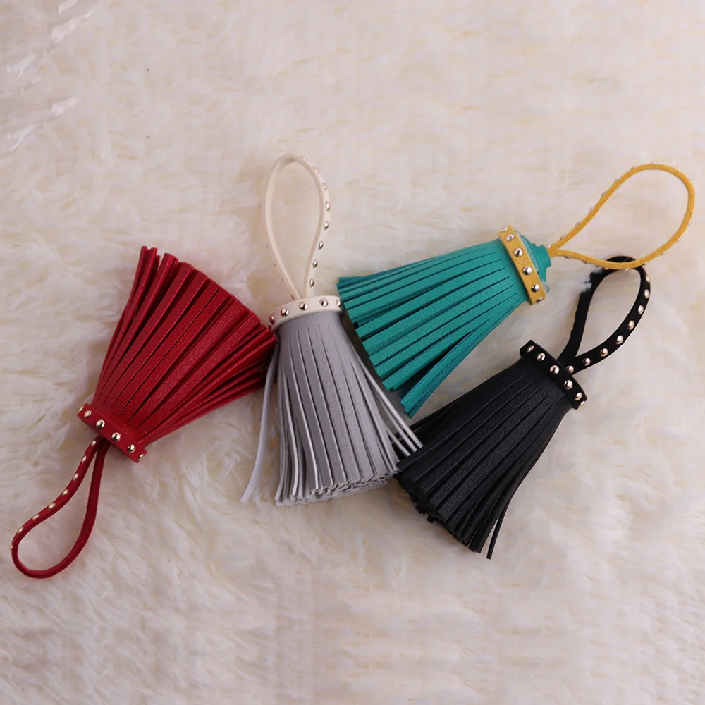 

1PC Fashion Casual PU Leather Tassels Women Keychain Bag Pendant Alloy Car key Chain Ring Holder Rivet Stud With Gold-color