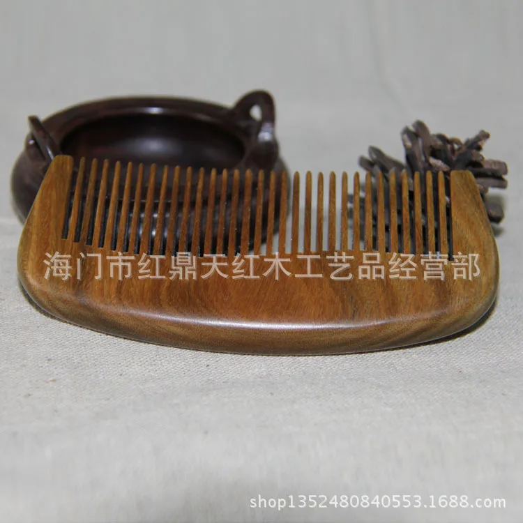 

Genuine natural green sandalwood comb massage gift ideas customized lettering Mushu