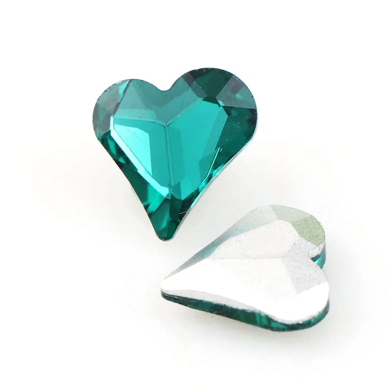 5Pcs 12x13 мм кривые «любящее сердце» остроконечные с украшением в виде кристаллов на камне Стекло камни для DIY свадебное платье ювелирные камни бусины - Цвет: Green Zircon