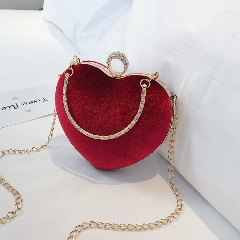

Heart-shaped Bag 2019 New Ladies Hand-held Bag Chain Dinner Bag with Chao Chao Fluffy Banquet Heart-shaped Slant Bag