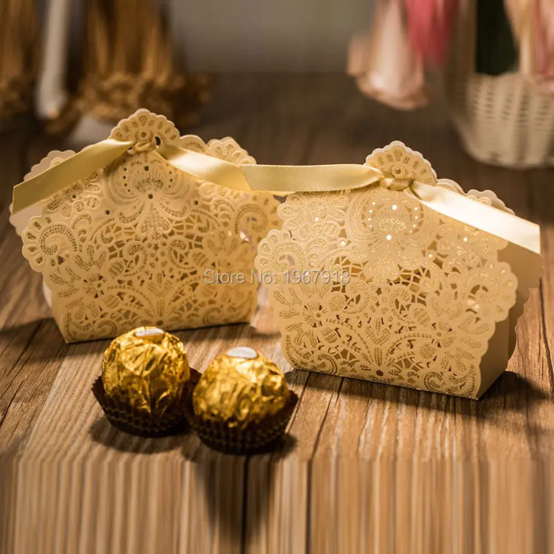 

50pcs Red/Gold/White Laser Cut Wedding Favor Boxes Wedding Candy Box Paper Gift Box boite a dragee casamento caixa corte a laser