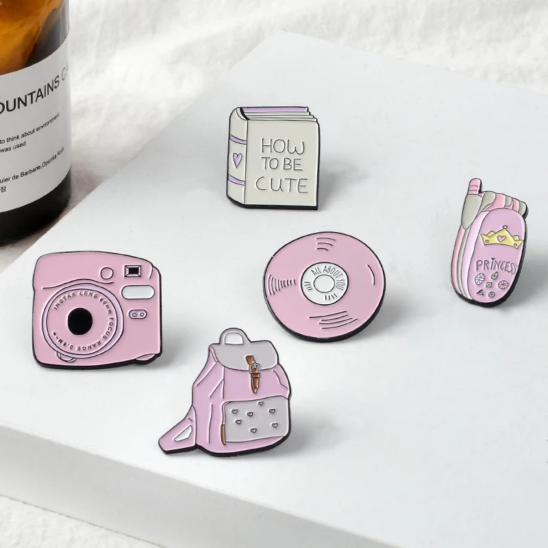 Розовый мультфильм «Как быть милым» джинсовый лацкан Эмаль Булавка книга CD камера телефон рюкзак значки брошь подарок ювелирные изделия для женщин детей