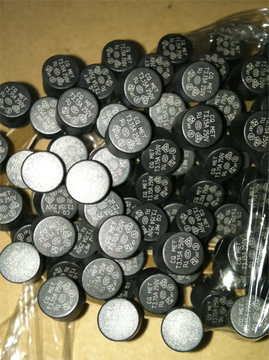 

1pcs/lot T3.15A250V T3.15