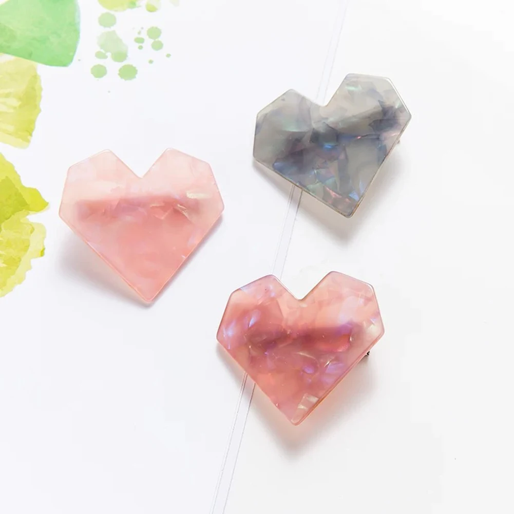 

2019 Fashion Heart Oval Shape Resin Hair Clips for Women Hairpins Shiny Heart Shell Hairgrip Fashion Hair Accessories Gift Drop