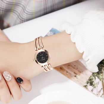 

New Alloy Casual Delicate Quartz Watch Female Watch Brand Ladies Bracelet Watch