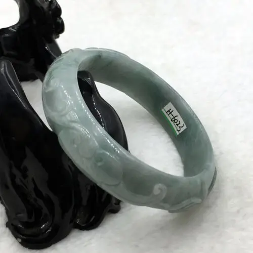 

3039 China Beautiful Hand-carved Green Jadeite Jade Gems Bracelet Bangle
