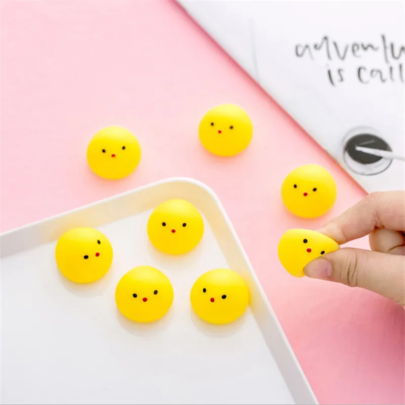 

5pcs Rubber Pink Pig Toys Pink Screaming Yellow Chick Stress Reliever Toys Baby Shower Toys Birthday Party Decorations Kids-S