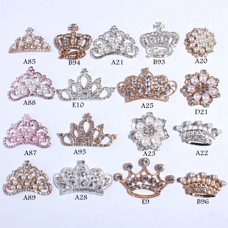 

1PC Fashion Clear Crystal Rhinestone Buttons With Ivory Color For Wedding Invitation Crown Snow Shape Button For Cloth Decorate
