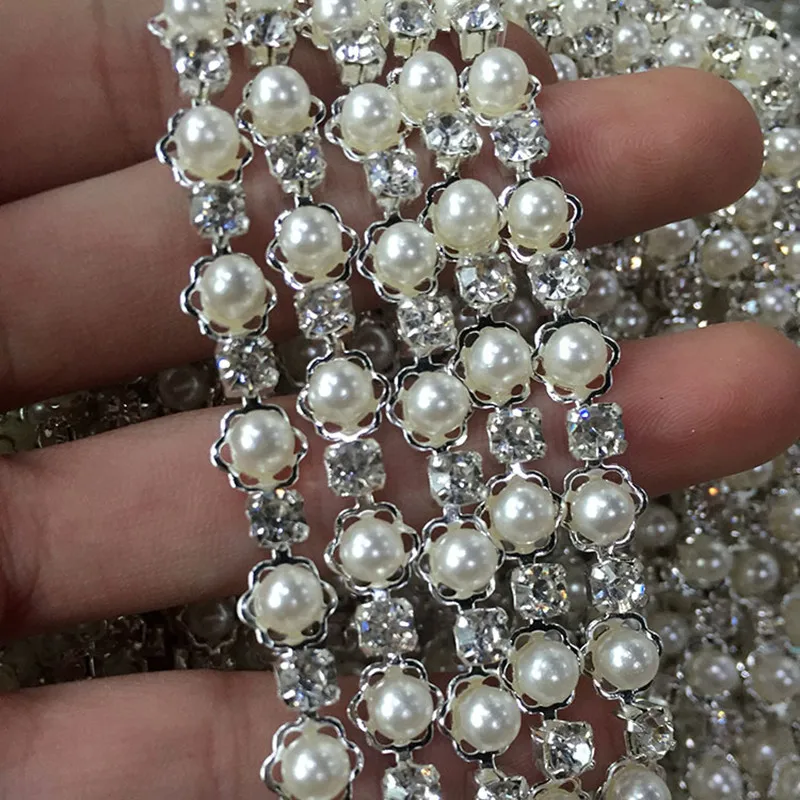 

2yds Silver Metal Base Rhinestone Crystal Cup Chain with Pearls Bead Crystal Chain for Clothes Bags Diy Wedding Dress Decoration