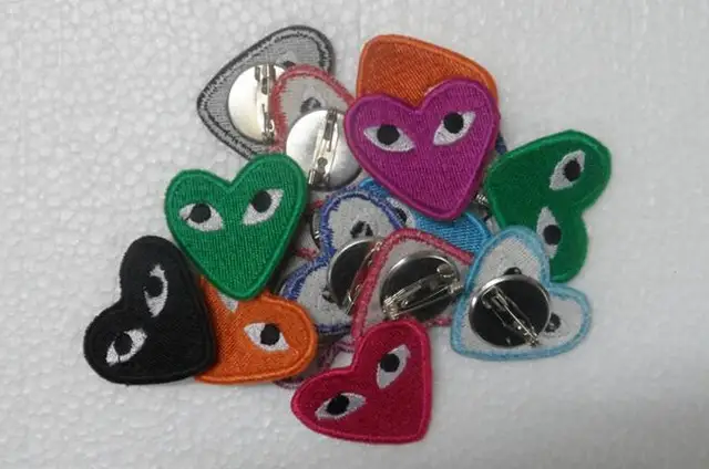 comme de garcon keychain