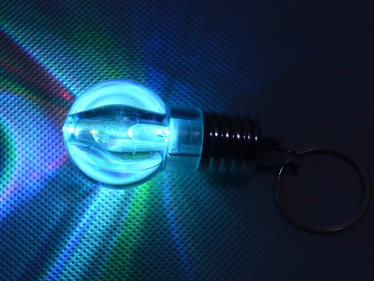 Светодиодный светильник лампа брелок для ключей лампа фонарь Цвет Изменение цвета креативные игрушки маленькие подарки ювелирные изделия новинки