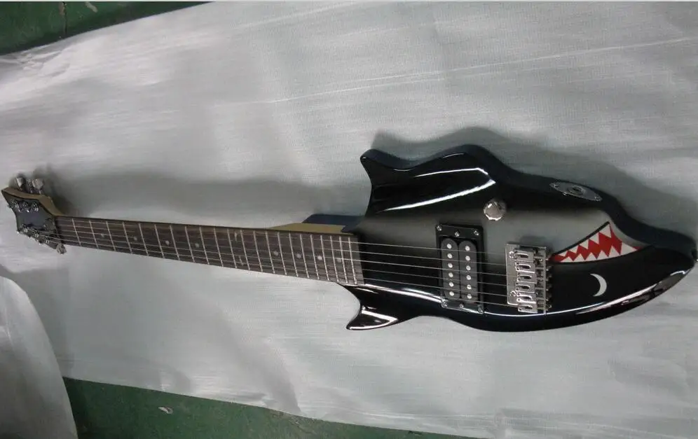 Fabricants-custom-shop-de-haute-qualité-Requin-forme-6-cordes-de-font-b-guitare-b-font.jpg Fabricants-custom-shop-de-haute-qualité-Requin-forme-6-cordes-de-font-b-guitare-b-font.jpg
