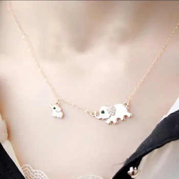 

Fashion Charming Cute Female Necklace Crystal Element Family Walking Design Fashion Jewelry Size 2 Elephant Necklace