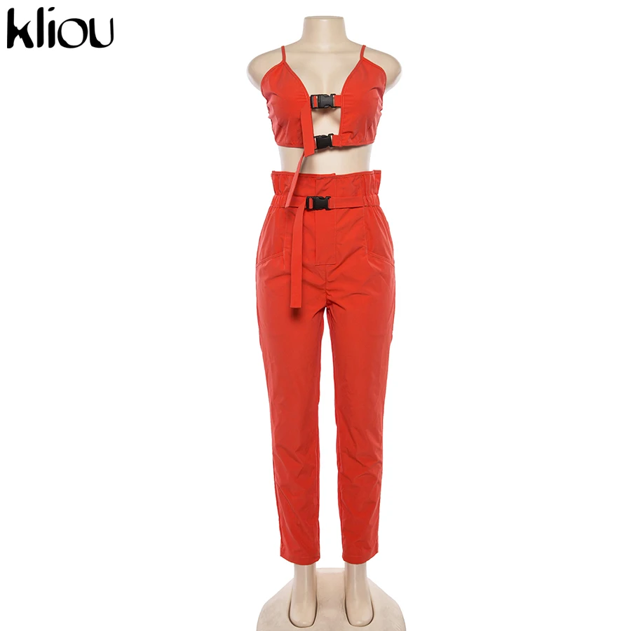 Kliou женский модный однотонный комплект из 2 предметов укороченный топ на тонких бретелях и длинные штаны на ремешках и заклепках с караманами
