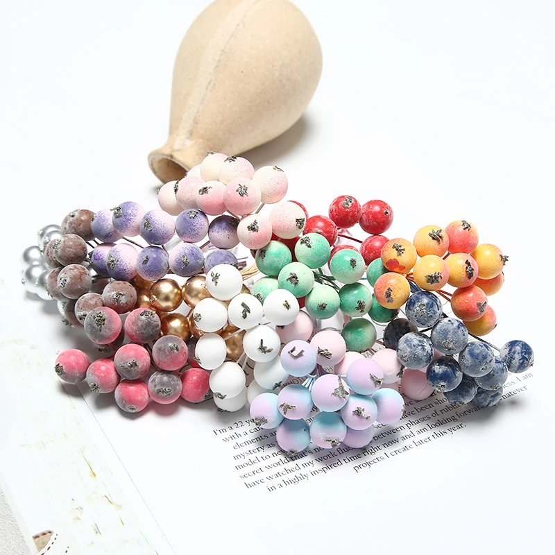 

40Pcs/lot Mini Artificial Flower Mini Berry Bacca Bouquet for Wedding Decoration DIY Scrapbooking Decorative Wreath Fake Flowers