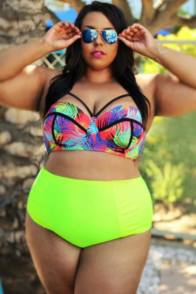 curvy girl in high waisted bikini