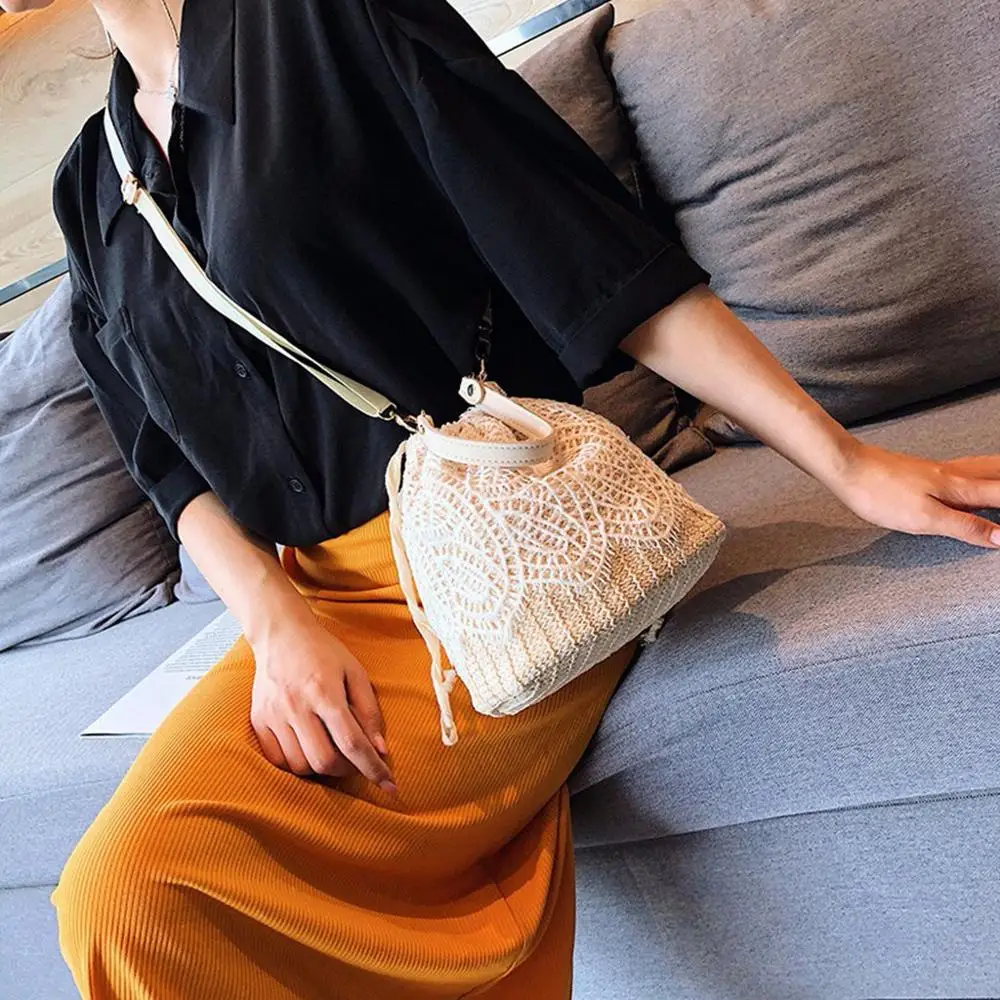 

Women's Bags New Fashion Summer Rattan Woven Beach Circle Bohemia Pack Lace Shoulder Bags Solid Color Handbag Woven Bag
