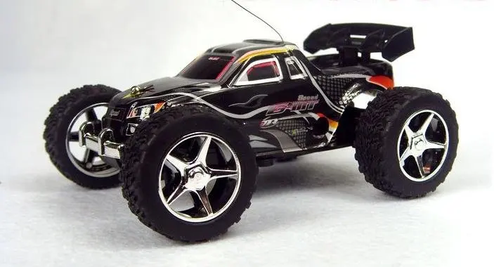 

Hottest !!Free shipping best price Unique Toys High speed Mini Rc Truck ( 20-30km/hour ) to children