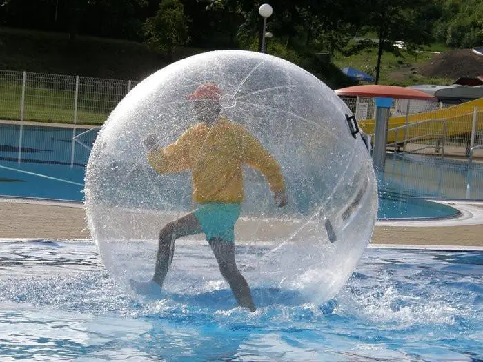 walking bubble ball
