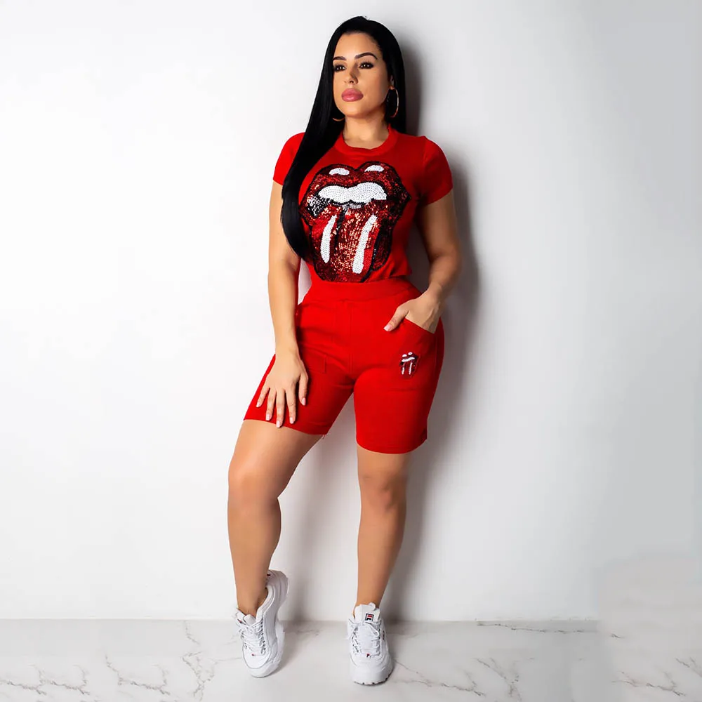 

Sequined Red Tongue Casual 2 Piece Set Summer Short Sleeve T-Shirts And Knee Length Side Pockets Short Pants Hot Sale Outfit