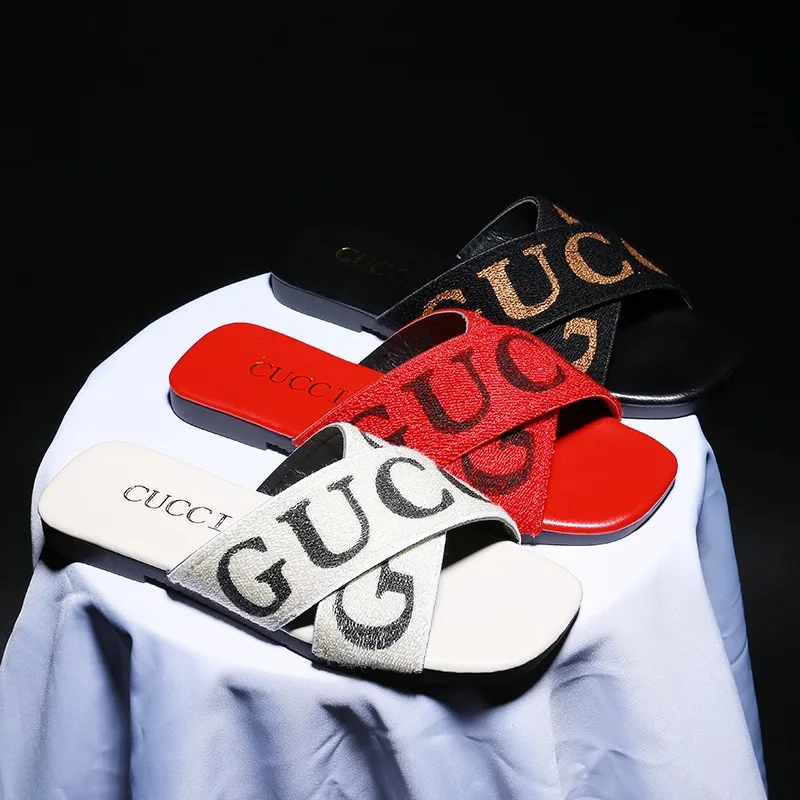 

Famous Brand Luxury Design Women Slippers Flat Heel Flip Flops Ladies Sandals Summer Beach Slides Shoes Size 40 Red White