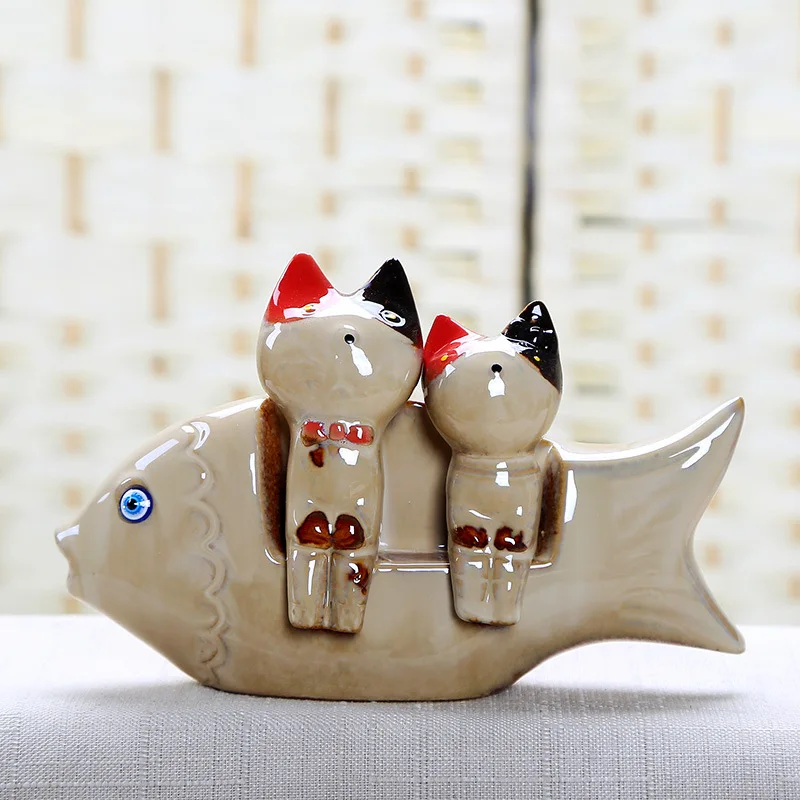 

F European Style Animal Decoration Ceramic Fish and Cat Ornaments Japanese Pastoral Home Decor Crafts Modern Animal Ornaments