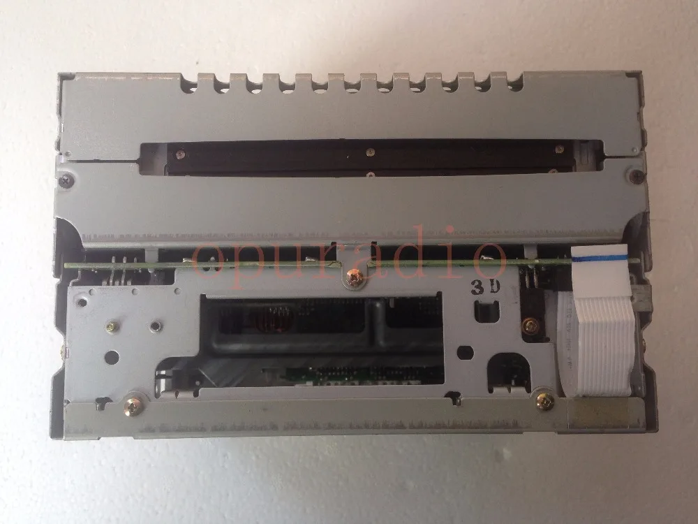 Nissan 28188 AM900 Clarion 6 CD changer for Infiniti G35 03 Japan (2)