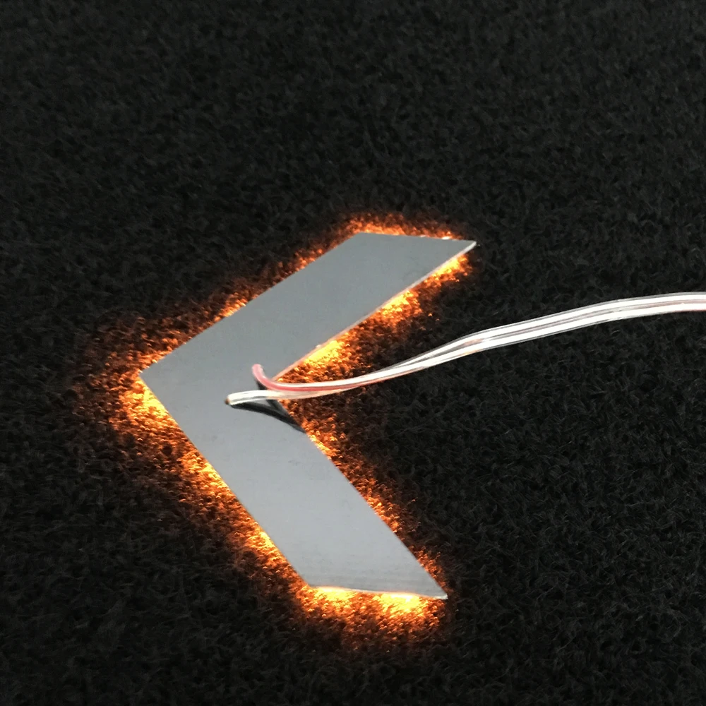 arrow panel yellow 2