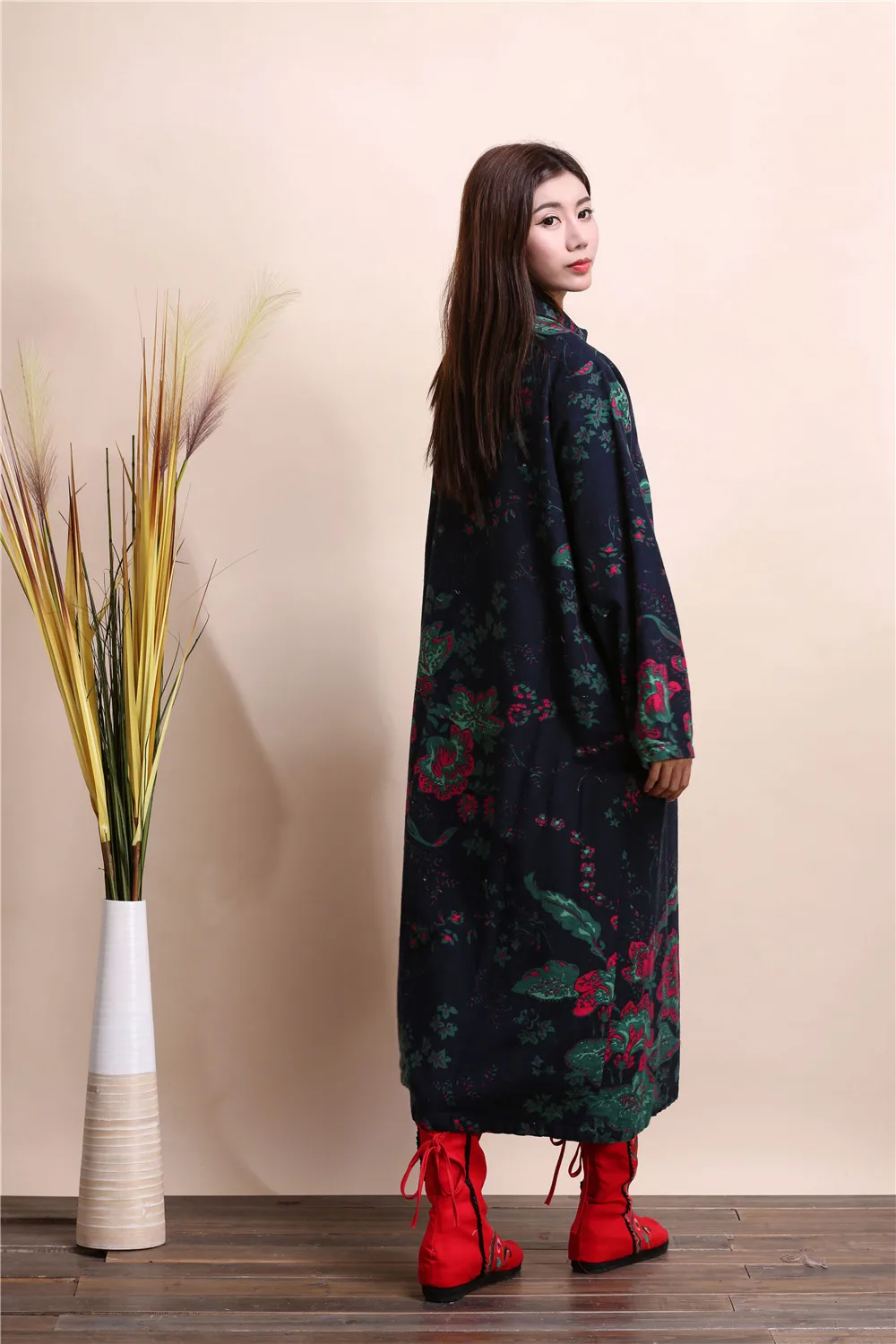 Ретро, этно стиль Для женщин новое зимнее пальто, хлопковый текстиль с принтом Футболка с цветочным принтом с длинными простая ветровка D518