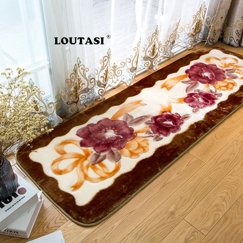 

LOUTASI Europe Flower Pattern Corridor Mat Velvet Asorbent Long kitchen Floor Carpet Non-slip Area Rug for Bedroom Bedside Mats