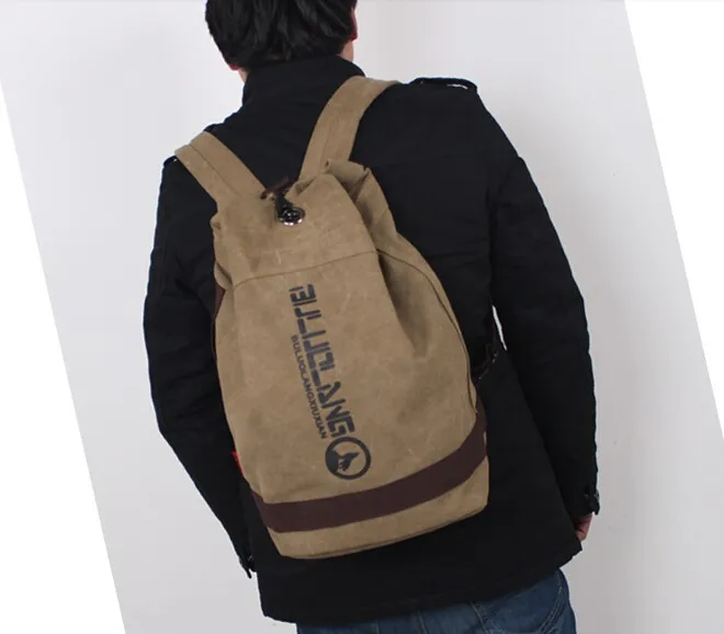 men travel backpack12