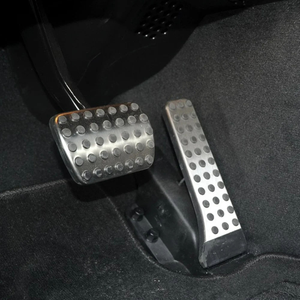 Stainless steel pedal for Mercedes Benz C E S GLK SLK CLS SL-Class W203 W204 W211 W212 W210 W205 accelerator brake footrest pad car accessories car pedals pedal cover stainless steel pedal cover