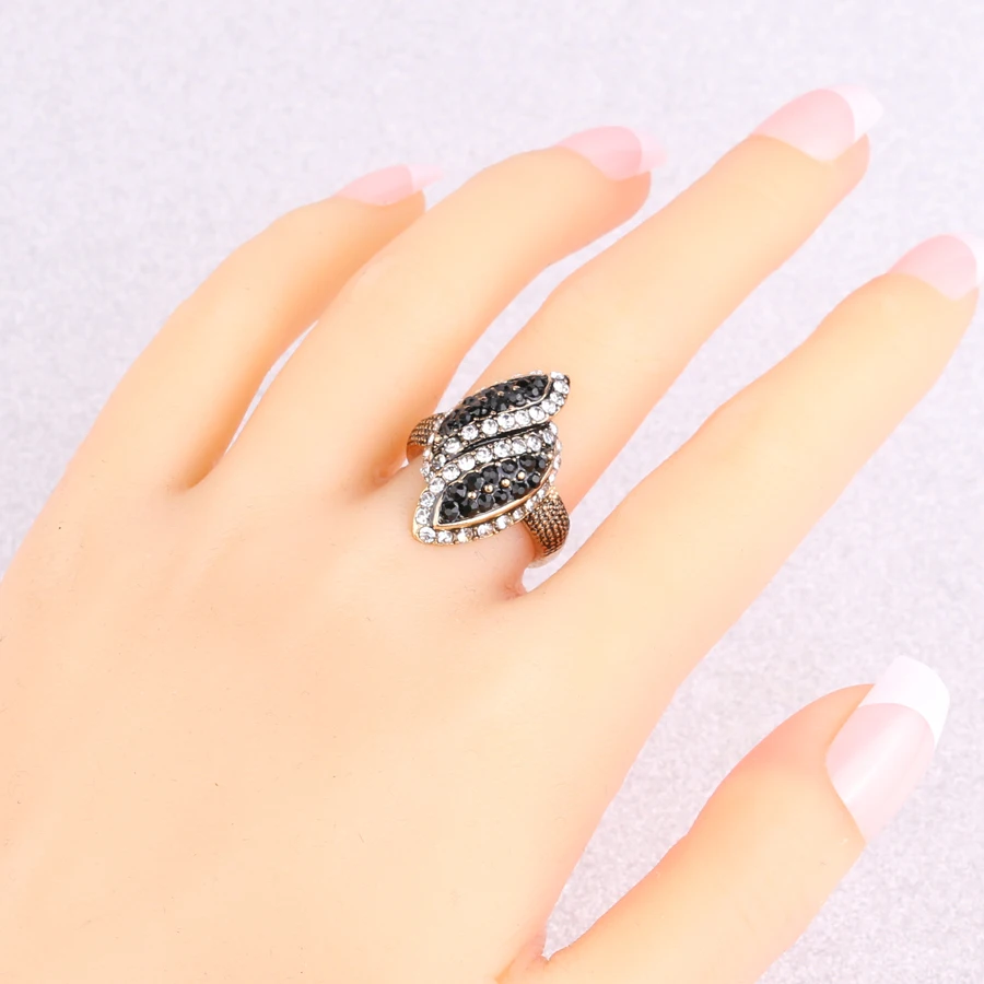 Wholesale Vintage Black Crystal Big Wedding Rings For Women Antique Gold Color Wave Ring Fashion Jewelry Free Shipping