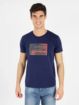 

Cotton T-shirt with patch to fancy