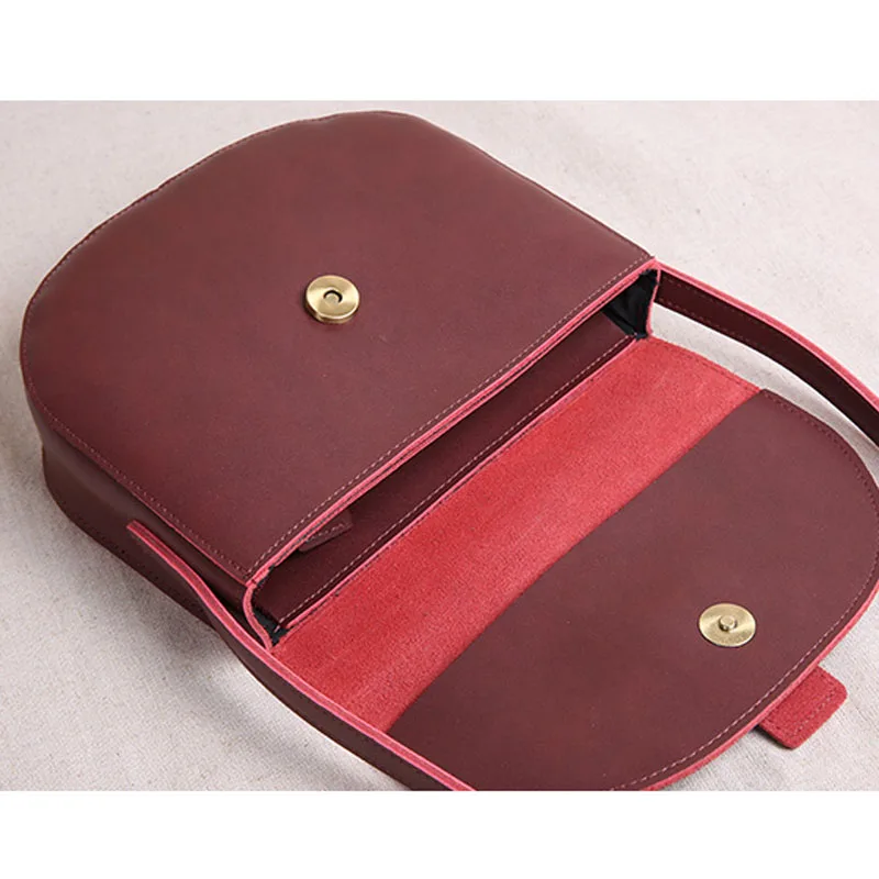 AETOO Spring and summer women's bag mini bag leather shoulder bag new fashion simple Messenger bag Korean version of the saddle