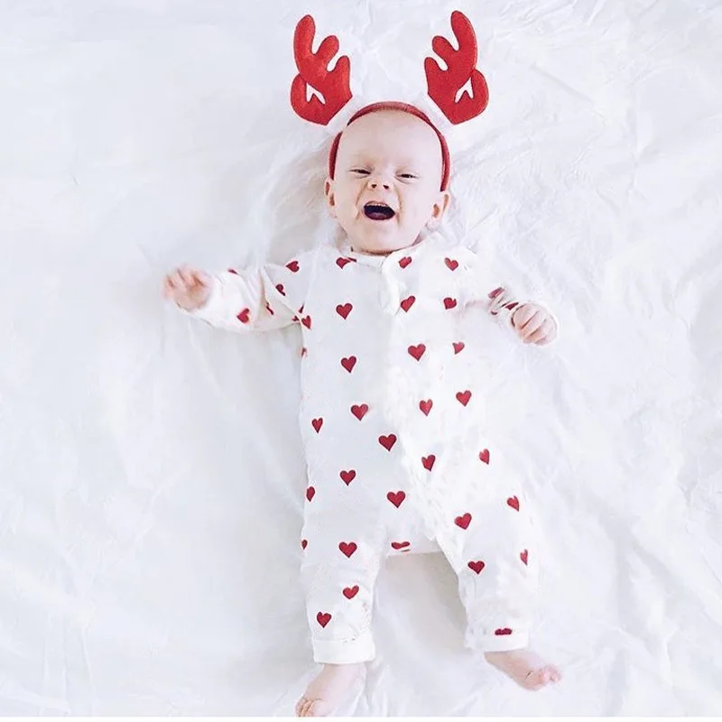 new cute baby bodysuits white color love heart pattern long sleeves