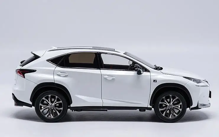 Высокое моделирование LEXUS NX200T Коллекция Модель 1:18 Расширенный сплав модель автомобиля, литая металлическая модель игрушечного автомобиля