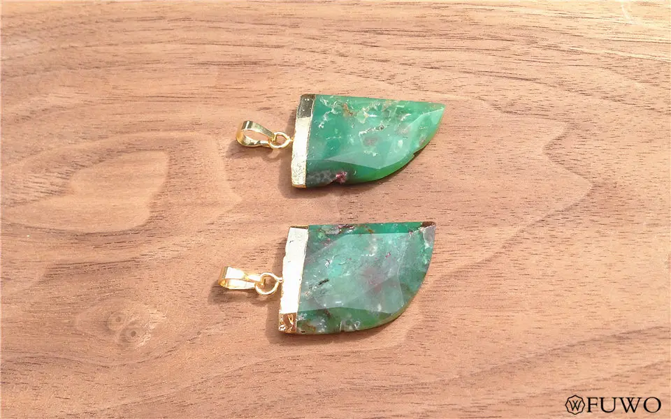 Chrysoprase horn pendant 9