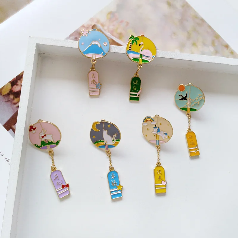 

8Seasons New Fashion Alloy Enamel Cute Japanese Style Wind Chime Illustration Cartoon Animal Clothes Bag Brooches Women Jewelry