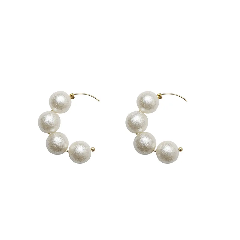

2019 New Japan and Korea Fashion Cotton Pearl Stud Earrings Simple Temperament Big Pearl Earrings for Women Wedding Ear Jewelry