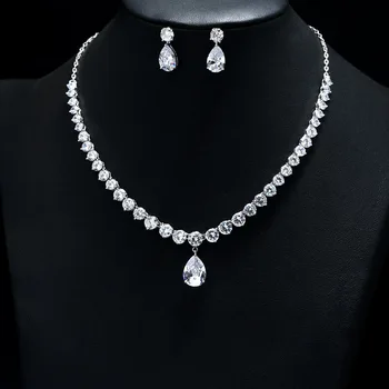 

2018 New Wedding Costume Accessories Cubic Zircon Crystal Bridal Earrings And Rhinestone Necklace Jewelry Sets For Brides