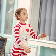 В полоску для девочек длинные рукава купальник сердце 3-1 предмет гидрокостюм с коротким Пляж Ткань Предохранители сыпи спорта людей Защита от Солнца защиты UPF50+ 90- 140 см