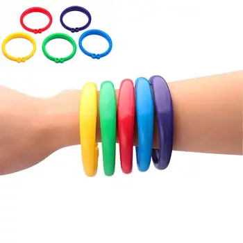 

Random 200 pcs Plastic Bracelet Shaped Balloons Bearing Pendant Balloon Falling Counter Weight Block Balloon Accessories