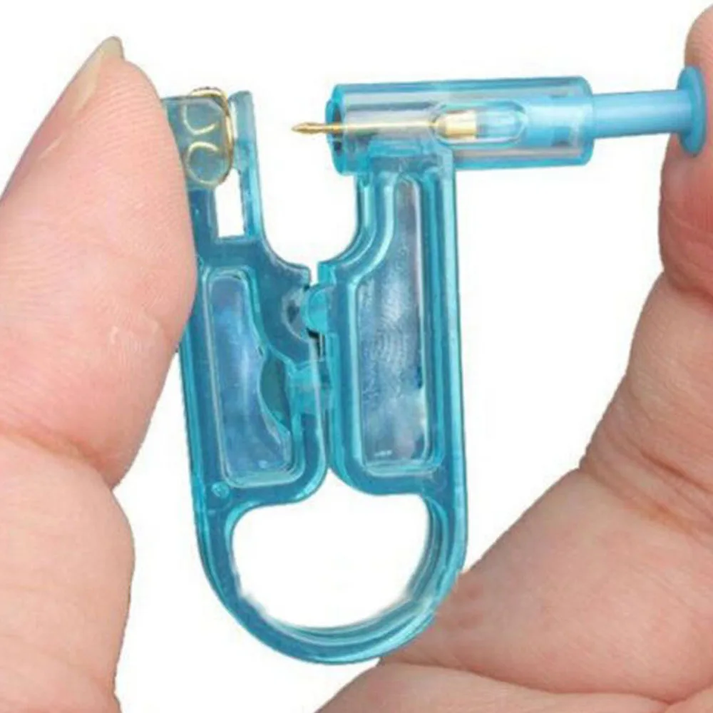 Fashion Protable Plastic Ear Piercing Gun with Ear Stud Alcohol Prep