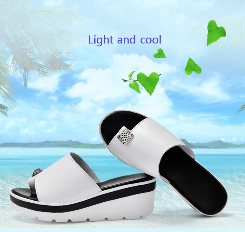 New-exhibition-Women-sandals-2019-summer-ladies-toe-slip-sandals-fashion-rhinestone-thick-bottom-wedge-fish-mouth-slippers-shoes (14)