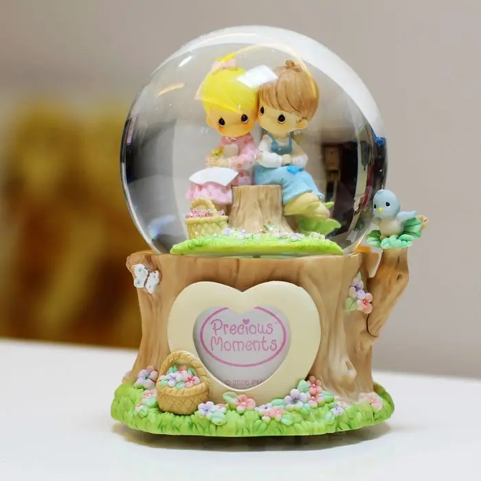 bola romantis kotak kotak hadiah ulang tahun pecinta otomatis semprotan salju di kotak bola romantis kotak kotak hadiah ulang tahun pecinta otomatis semprotan salju di kotak